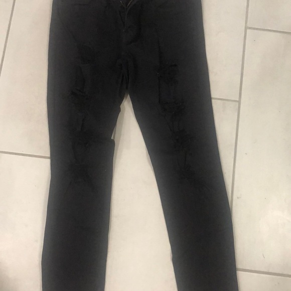 Black distressed jeans by Kique B. - Picture 3 of 8